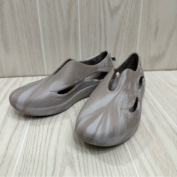 Keds Women's The Future Eva Swirl Waterproof Slip ons Lightweight Sneakers Sz 7 - Picture 3 of 6